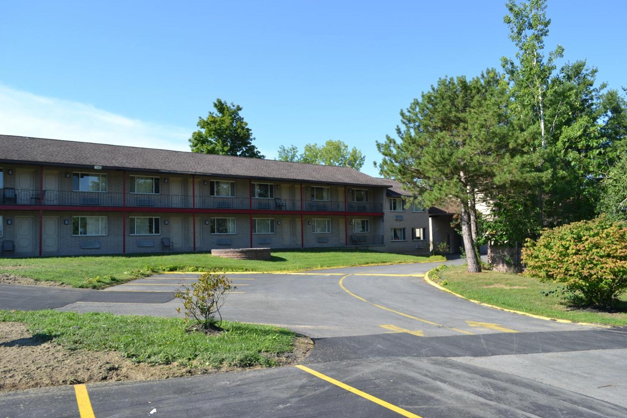 Latham Inn Exterior foto